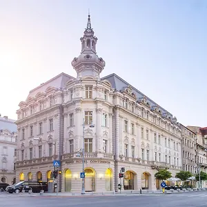 https://grand-hotel-continental.bucharesthotelsnow.com